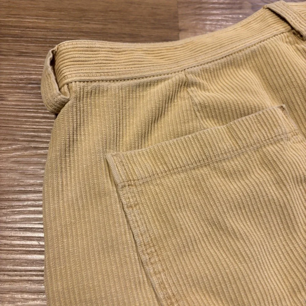 VTG Tommy Bahama Relax Corduroy Shorts Men's 36 Fits 35x9 Tan Silk Cotton Blend